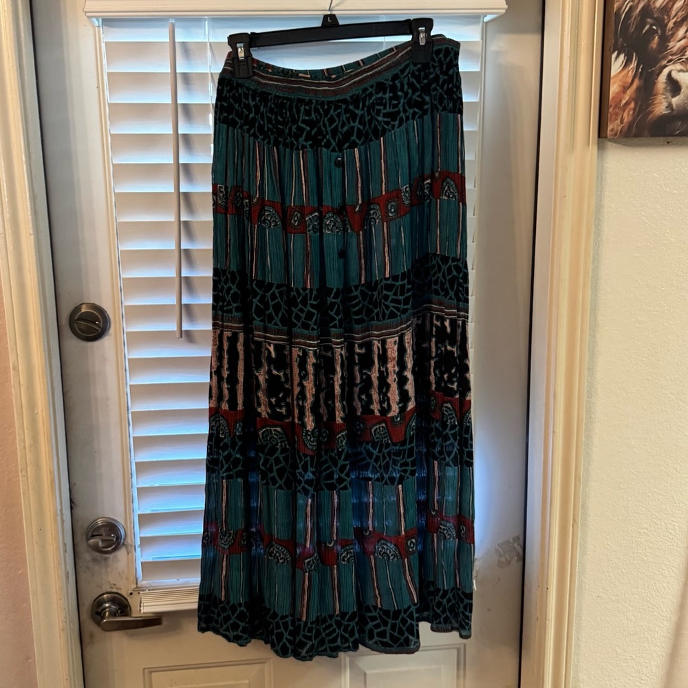 Chic Black and Teal Maxi Skirt